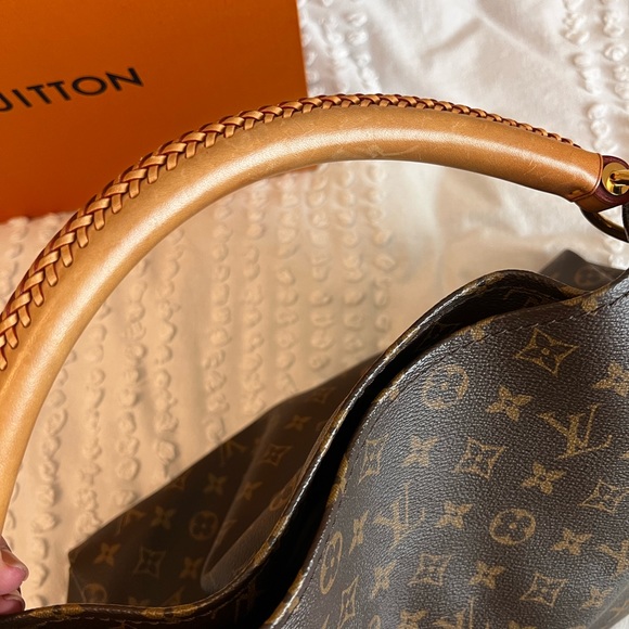 Louis Vuitton Monogram Artsy MM - Picture 1 of 16